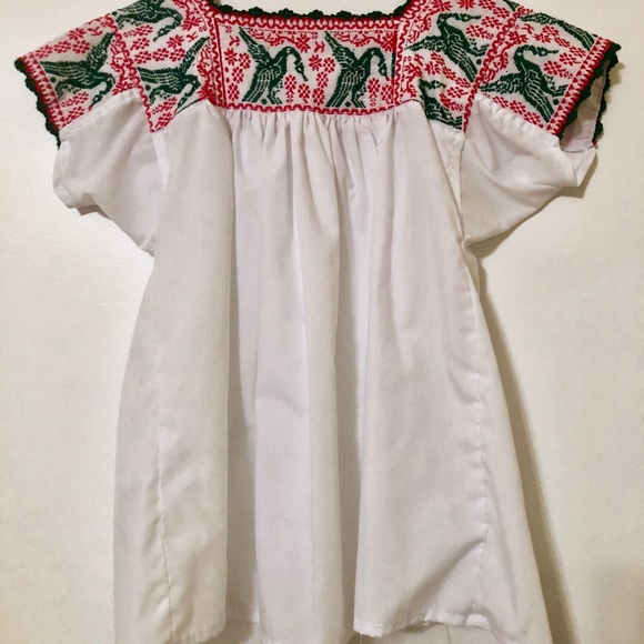 🌺 Mexican Embroidered Top 🌺 - Picture 4 of 5